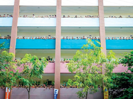 Giật mình với hàng loạt tai nạn học đường xuất phát từ những hiểm họa hiện hữu ngay trong trường lớp-9