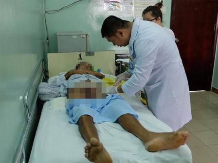 Người đàn ông tự cắt “của quý” của chính mình quăng xuống ao