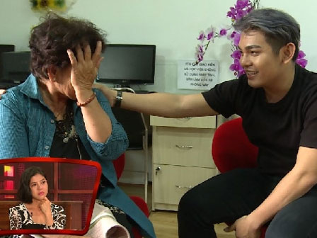 Màn khóa môi đồng giới hot nhất mạng xã hội hôm nay của Sơn Ngọc Minh và bạn trai-4