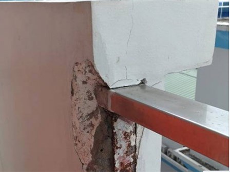 Trường HUTECH liên tiếng về việc nhiều SV tháo chạy khỏi phòng học khi nền gạch bị bong rộp:
