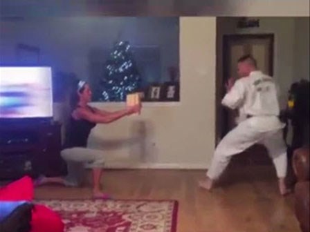 'Hoạn nạn có nhau' là đây chứ đâu!