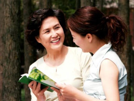 Tuyệt chiêu chinh phục mẹ chồng: Dù khó tính đến mấy cũng phải thích con dâu thế này