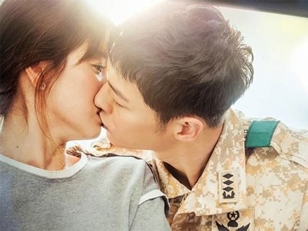 Song Joong Ki - Song Hye Kyo: Cặp Xử Nữ - Thiên Yết hoàn hảo