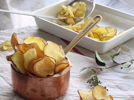 Khoai lang chip - món ăn vặt ngon mà tốt cho sức khỏe
