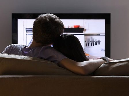 Làm mới tình cảm vợ chồng bằng những hành động rất giản đơn này