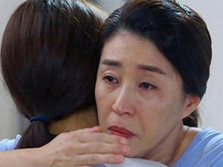 Người mẹ chồng ngày nào cũng đi nói xấu con dâu hối hận khi bị phát hiện sự thật