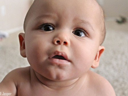 Chuyện lạ khó tin: Người phụ nữ mang thai đôi nhưng cặp song sinh khác cả bố lẫn mẹ