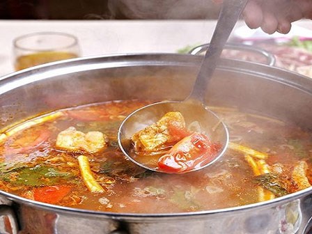 Nhận biết nồi nước lẩu có hóa chất để không rước họa vào thân