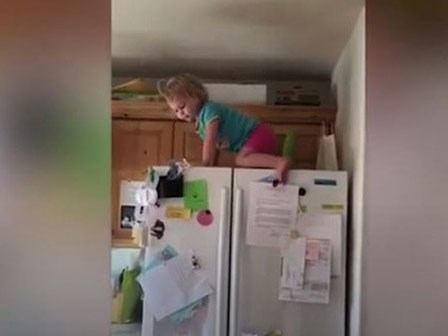 Tưởng con mất tích, bà mẹ tá hỏa khi tìm thấy con ở nơi không thể ngờ tới