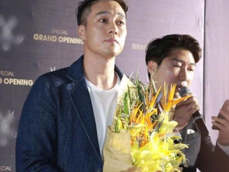 So Ji Sub đã xác nhận hẹn hò, danh tính cô gái may mắn khiến ai cũng bất ngờ-9