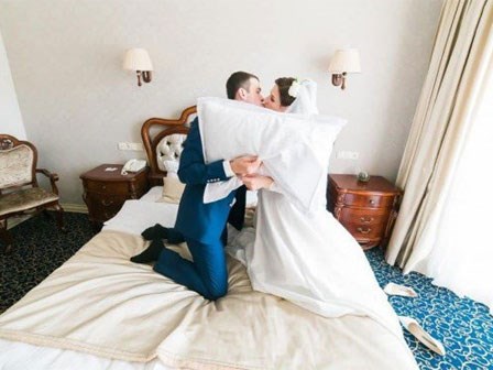 Vợ chồng son chọn chăn ga gối đệm ngày cưới phải biết những điều này