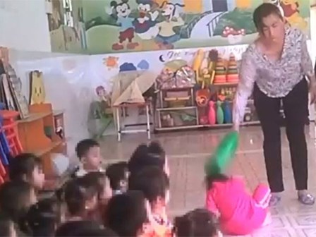 Lời khai của bảo mẫu đánh trẻ em: