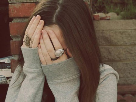 Trong mối tình tay ba, tôi có nên giả vờ có thai để níu kéo bạn trai?