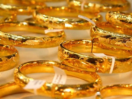 Giá vàng hôm nay 30/11: Thách thức khó lường, rập rình tăng vọt