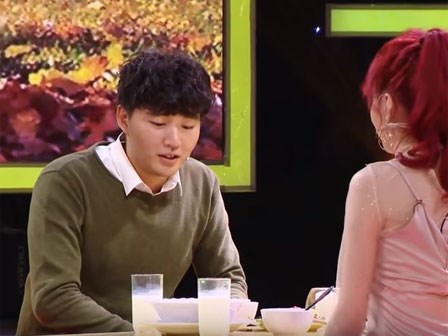 'Vì yêu mà đến': Emma Nhất Khanh trở thành khách mời thứ 2 nắm tay 'soái ca Hàn Quốc' rời show