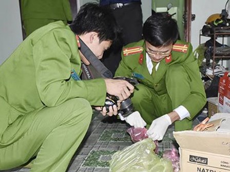 Làm rõ thông tin bố mẹ cháu bé 20 ngày tuổi từng có một bé gái bị chết đột tử