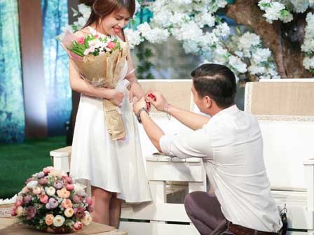 Chuyện tình 'thả thính' của phi công gây xôn xao chương trình hẹn hò