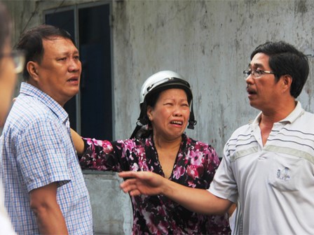 Vụ hỏa hoạn làm 3 mẹ con chết cháy: Người thân ngã quỵ, bật khóc nức nở tại hiện trường