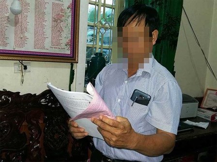Cả huyện ‘đau đầu’ vì vụ ly hôn của một cô giáo