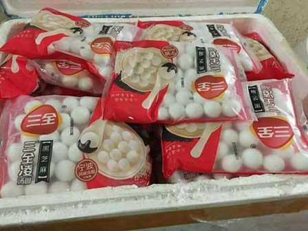 Bim bim cánh gà Trung Quốc: Mẹ mua 1.000 gói chiều con chơi hè-3