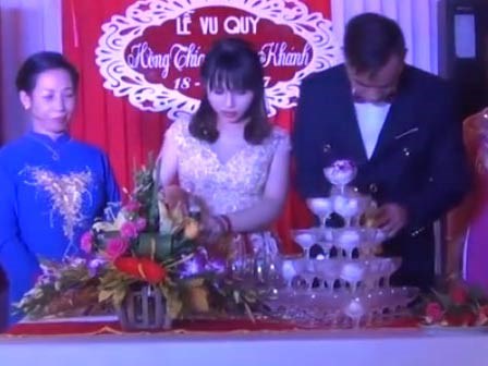 MC đám cưới vô duyên nhất quả đất