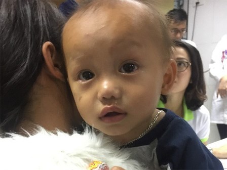 Dì ngủ say, cháu bị chó cắn đứt dương vật