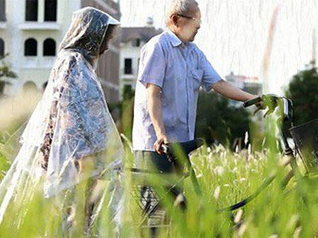 Hot girl Thái Lan siêu dễ thương khi cover Em gái mưa trong ôtô-1