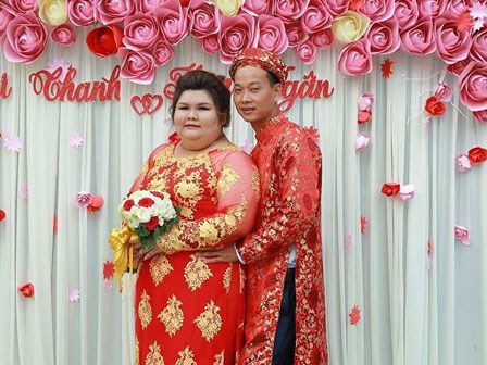 Có ai như chồng người ta: Khiến cả MXH một phen lao xao vì chăm vợ từ 90 lên 120 kg mới chịu làm đám cưới