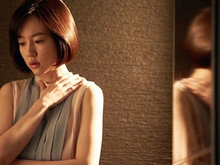 Thay vì tức giận thì tôi niềm nở chào đón chồng trở về sau cuộc vật lộn tình ái căng thẳng