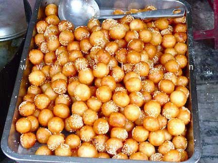Mách bạn 4 hàng bánh rán chỉ từ 1k mà chủ hàng lúc nào cũng niềm nở, thân thiện ở Hà Nội