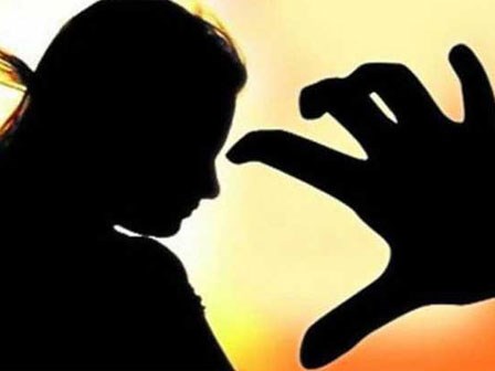 Kinh hoàng chỉ trong vòng vài giờ, cô bé 15 tuổi bị hãm hiếp tập thể sau đó đi cầu cứu thì lại bị hãm hiếp một lần nữa