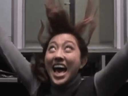 Clip: Những gương mặt ấn tượng khi bị troll sập thang máy 'vừa buồn cười vừa sợ'