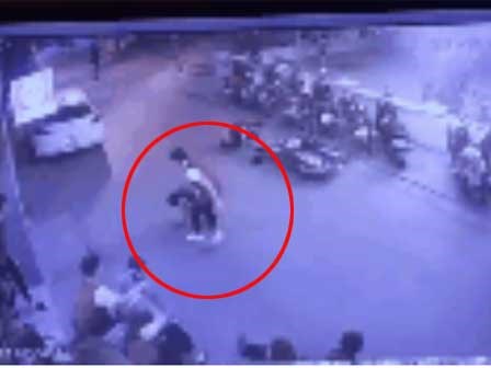 Dàn nữ nhân viên