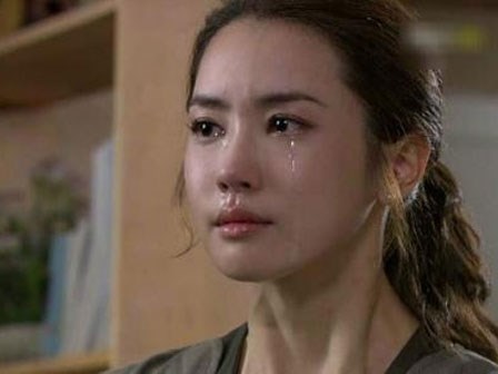 Thấy con trai ngoại tình, bố chồng nói những câu khiến nàng dâu rơi nước mắt