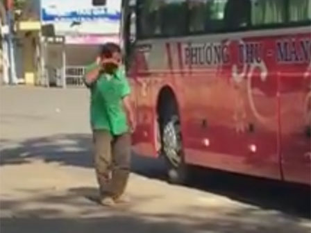 Học xa nhà, bận thi, bận làm thêm cả tháng không về thăm, nữ sinh bị bố dỗi và nói một câu rất đau lòng-2