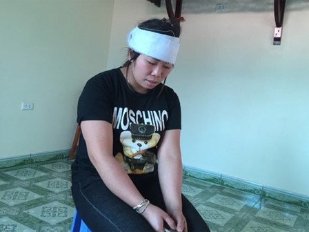 Em gái kể lại giây phút phát hiện chị tử vong trên giường, bụng có chữ 