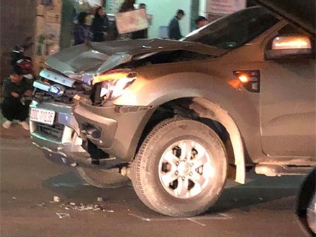 Thái Nguyên: Đi bộ sang đường, 3 mẹ con bị xe ô tô bán tải đâm tử vong