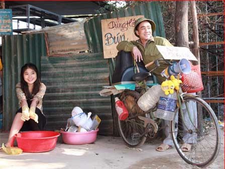 'Cười té ghế' với chuyện tình em gái rửa bát và chàng đồng nát Đỗ Duy Nam