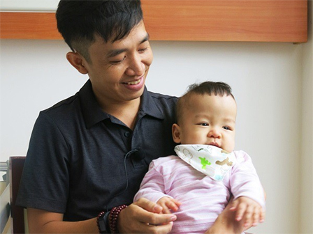 Rớt nước mắt lời cuối ông bố xăm trổ dành cho bé sinh non bị bỏ rơi-3