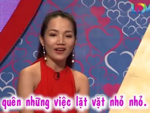 Bạn muốn hẹn hò: Cô gái Long An đỏ mặt khi bị bạn thân bóc mẽ trên sóng truyền hình