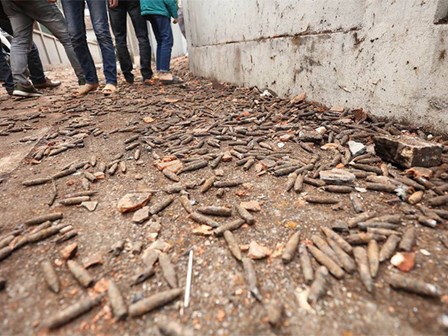 Vụ nổ ở Bắc Ninh: Đạn phủ kín đường làng, đã thu gom được 500kg đầu đạn