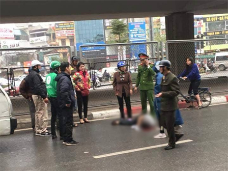 Clip: Khung cảnh Ngã Tư Sở sáng thứ Hai khiến nhiều người phải toát mồ hôi hột-5