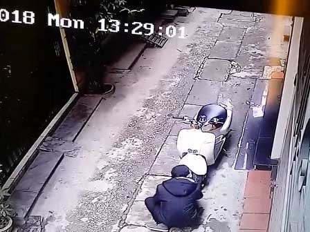 Toàn cảnh vụ trộm xe bất thành của 2 tên trộm