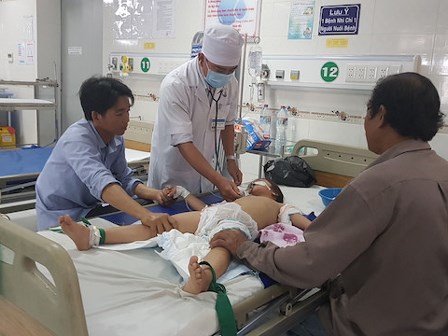 Lời khai của người cha pha thuốc sâu vào sữa cho 3 con uống