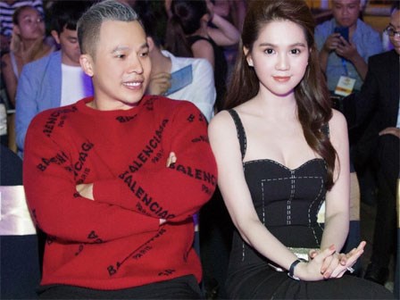 Hậu mâu thuẫn, Ngọc Trinh và Khắc Tiệp kết bạn lại trên mạng xã hội, vui vẻ hội ngộ tại sự kiện