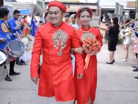 Rước dâu bằng kèn tây, tại sao không?