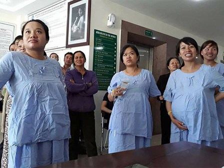 Bà bầu vừa chờ đẻ, vừa