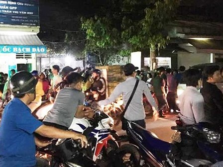 NÓNG: Phát hiện 2 bà cháu bị cắt cổ, tử vong trong phòng trọ