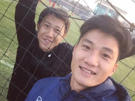 Ngoài Tiến Dũng, U23 Việt Nam còn 1 chàng thủ môn khác đẹp trai như tài tử