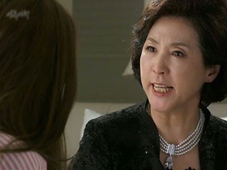 Không ngờ con dâu tôi dám làm ra hành động táo tợn này, để người ta đến tận nhà mắng chửi